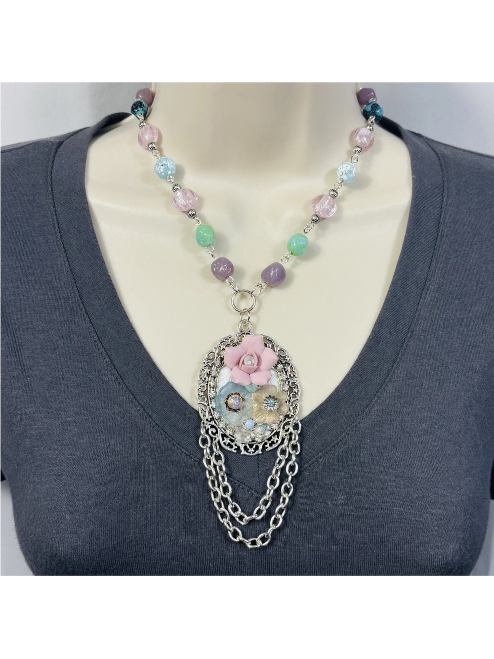 Handmade Art Glass Resin Necklace Flowers Pastels Silvertone 16.5" to 20"